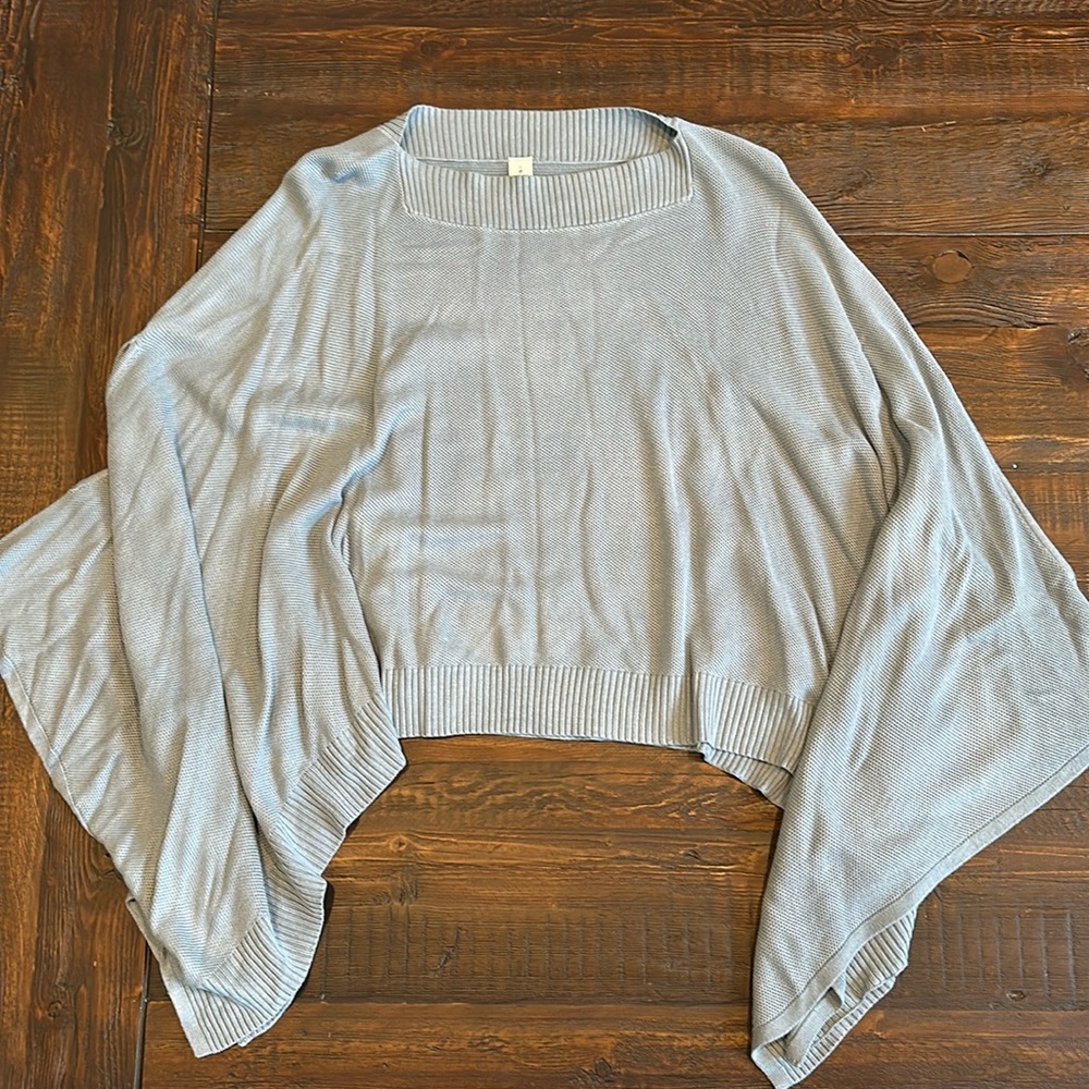 Lululemon Divinity Pancho. One size.